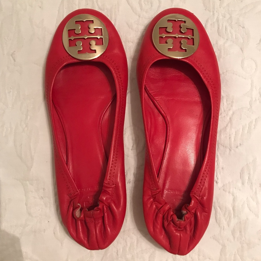 Tory Burch red flats with gold accent